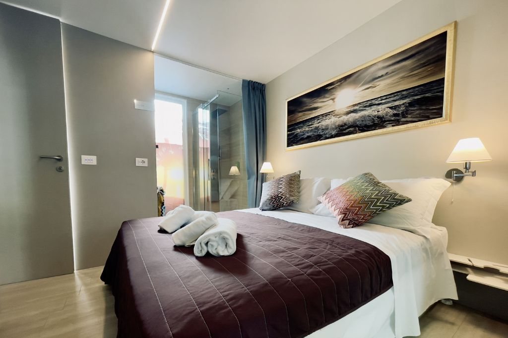 Una camera della Encore Suite del Luxury Camp at Union Lido.